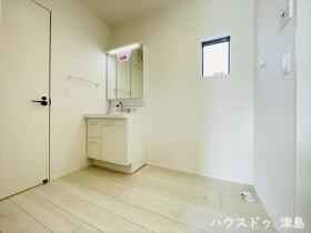 リナージュ愛西市大井町浦田面　全7棟　4号棟　新築一戸建て