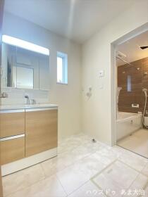 □リーブルガーデン大治町西條西之割第六　全3棟　2号棟　新築一戸建て