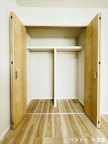 リーデンススクエア一宮