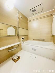 リーデンススクエア一宮