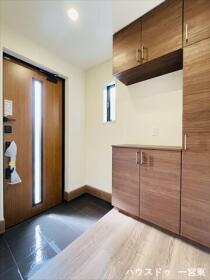 一宮市苅安賀駅西　新築一戸建て