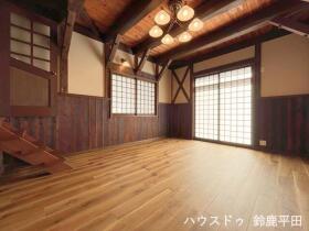 鈴鹿市高岡台5丁目　中古一戸建て