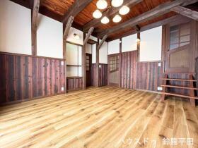 鈴鹿市高岡台5丁目　中古一戸建て