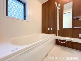 鈴鹿市高岡台5丁目　中古一戸建て