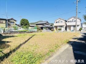 ●岐阜市粟野東3丁目　建築条件なし土地