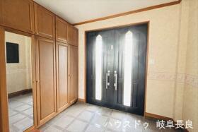 ●岐阜市芥見4丁目　中古一戸建て