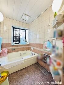 ●岐阜市芥見4丁目　中古一戸建て