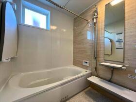 グローバルガーデン菰野町潤田　新築一戸建て