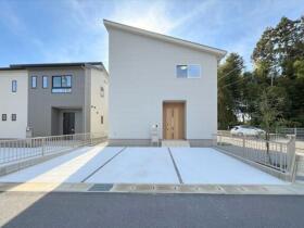 グローバルガーデン菰野町竹成　全3棟　10号棟　新築一戸建て