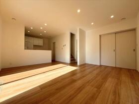 グローバルガーデン菰野町竹成　全3棟　10号棟　新築一戸建て