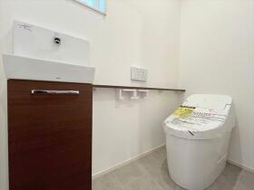 グローバルガーデン菰野町竹成　全3棟　11号棟　新築一戸建て