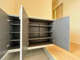 グローバルガーデン菰野町竹成　全3棟　12号棟　新築一戸建て