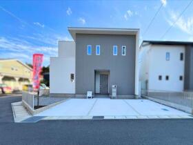 グローバルガーデン菰野町竹成　全3棟　12号棟　新築一戸建て