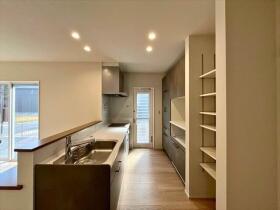 グローバルガーデン菰野町竹成　全3棟　12号棟　新築一戸建て