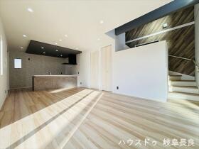 タマタウン七郷小　全6棟　1号地　新築一戸建て