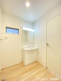 クレイドルガーデン北名古屋市中之郷第5　全2棟　2号棟　新築一戸建て