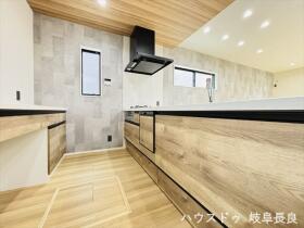 タマタウン七郷小　全6棟　5号地　新築一戸建て