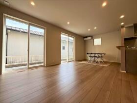 グローバルガーデン四日市市下之宮町　3号棟　新築一戸建て