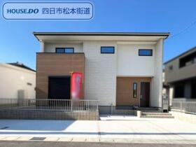 グローバルガーデン四日市市小杉町　全3棟　2号棟　新築一戸建て