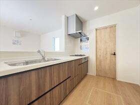 リナージュ名古屋市港区船頭場1丁目　全13区画　3号棟　新築一戸建て