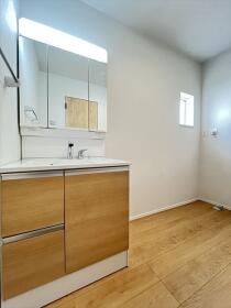 リナージュ名古屋市港区船頭場1丁目　全13区画　3号棟　新築一戸建て