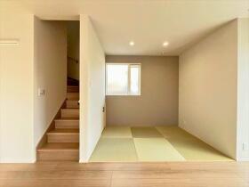 グローバルガーデン四日市市八王子町　全4棟　8号棟　新築一戸建て