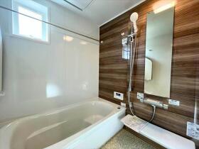 グローバルガーデン四日市市八王子町　全4棟　8号棟　新築一戸建て