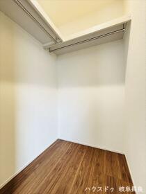 □リーブルファインプラス岐阜市西中島第2　全6棟　5号棟　新築一戸建て