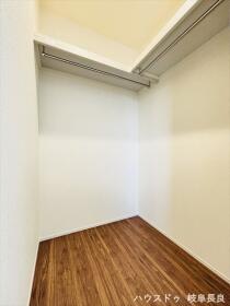 □リーブルファインプラス岐阜市西中島第2　全6棟　5号棟　新築一戸建て