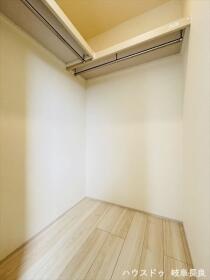 □リーブルファインプラス岐阜市西中島第2　全6棟　6号棟　新築一戸建て