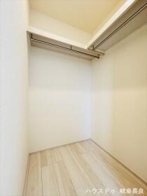 □リーブルファインプラス岐阜市西中島第2　全6棟　6号棟　新築一戸建て