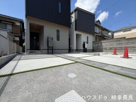 岐阜市加納南陽町1丁目　全2区画　B棟　新築一戸建て