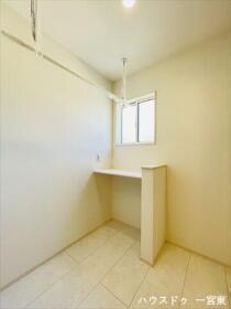 一宮市萩原町西宮重　全3棟　2号棟　新築一戸建て