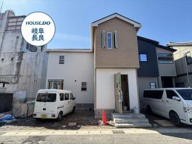 □ファーストタウン岐阜市第1八ツ梅町　全2棟　2号棟　新築一戸建て
