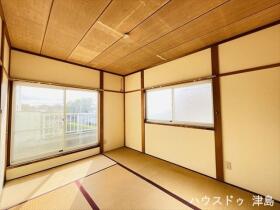 愛西市赤目町海用　中古一戸建て