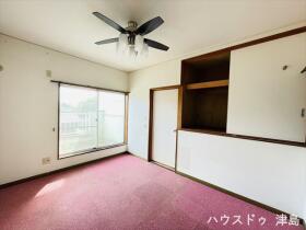 愛西市赤目町海用　中古一戸建て