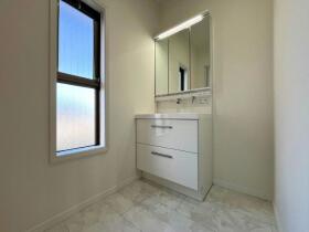 桑名市大山田3丁目　中古一戸建て