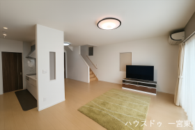 ●一宮市浅井町尾関字奥屋敷　中古一戸建て