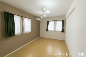 ●一宮市浅井町尾関字奥屋敷　中古一戸建て