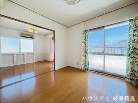 ●岐阜市大洞柏台5丁目　中古一戸建て
