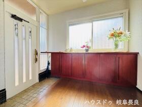 ●岐阜市大洞柏台5丁目　中古一戸建て