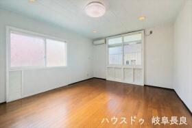 ●岐阜市大洞柏台5丁目　中古一戸建て