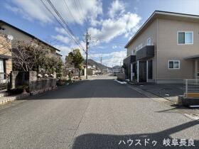 ●岐阜市上土居4丁目　中古一戸建て