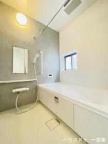 一宮市浅井町5期　全3棟　C号棟　新築一戸建て