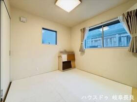 ●岐阜市六条江東1丁目　中古一戸建て