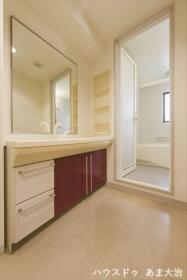 ●ラドーニ甚目寺風の館