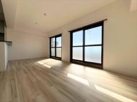 丸美ロイヤル城西