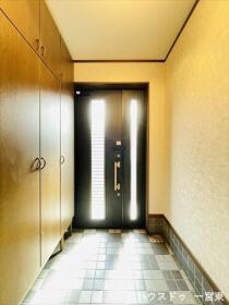 一宮市奥町字三出　中古一戸建て