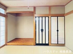 ●岐阜市則武東4丁目　中古一戸建て