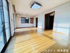 ●岐阜市則武東4丁目　中古一戸建て